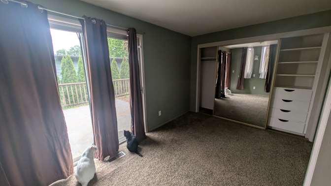 Lacey Bolduc's room