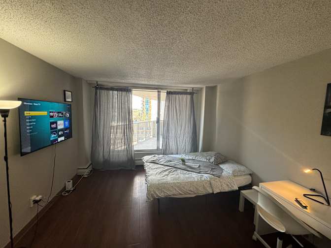 Holly's room