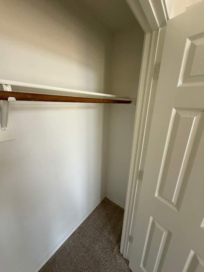 Carlos's room