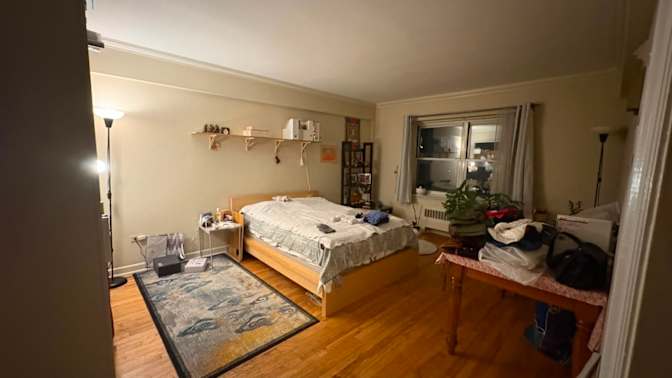 Jo Tamir's room
