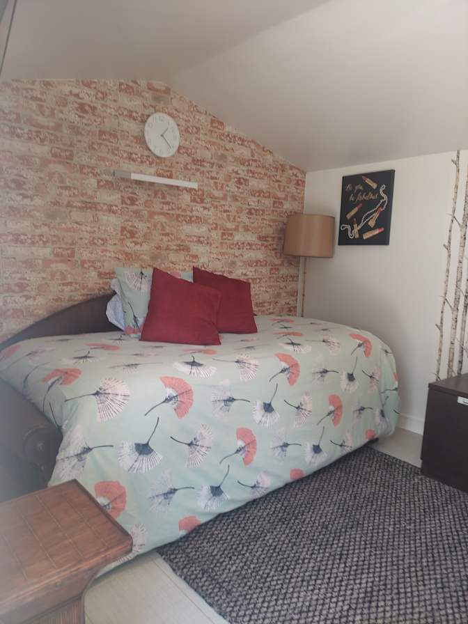 Victoria's room