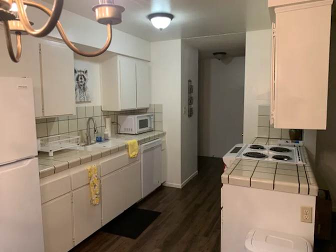Room for rent's room