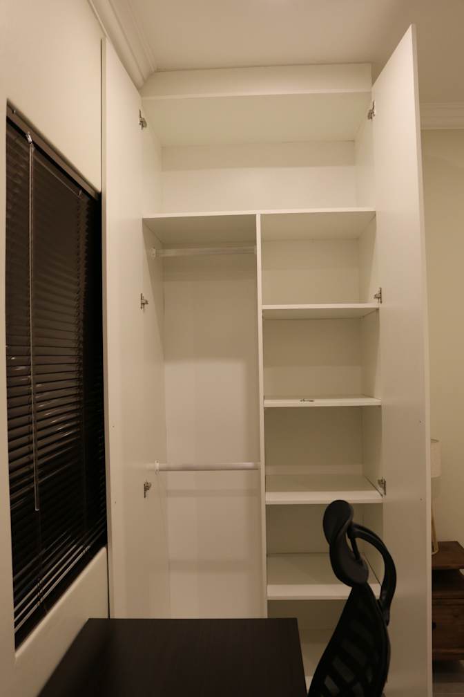 Georgios's room