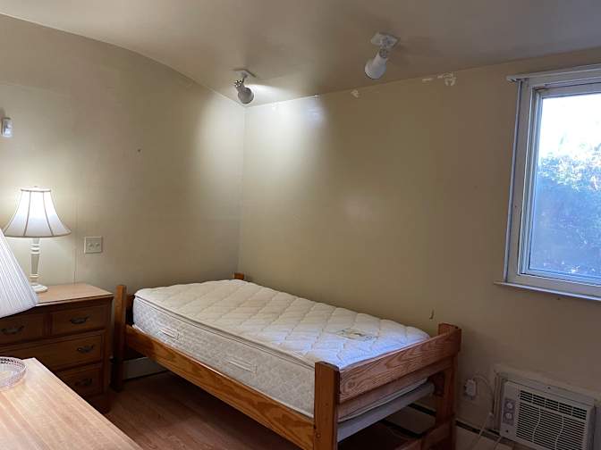 meiying's room
