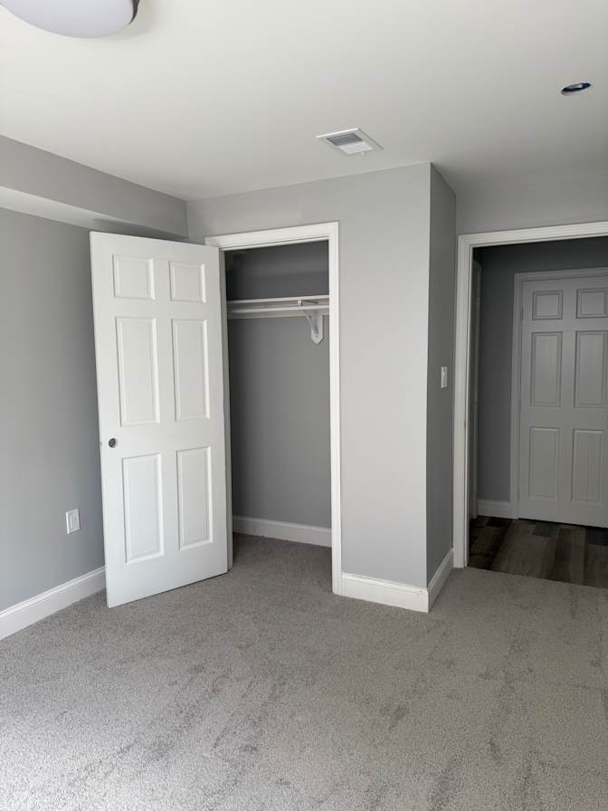 ROOMS IN NORTH BETHESDA MD.'s room