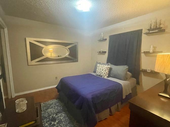 Tawni's room