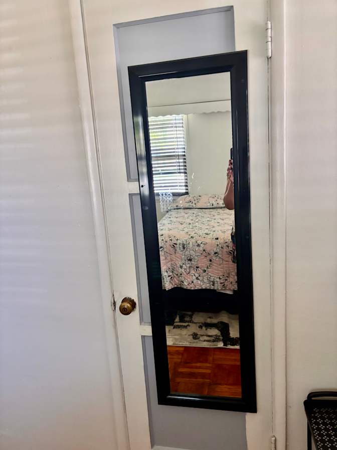 Lisa's room