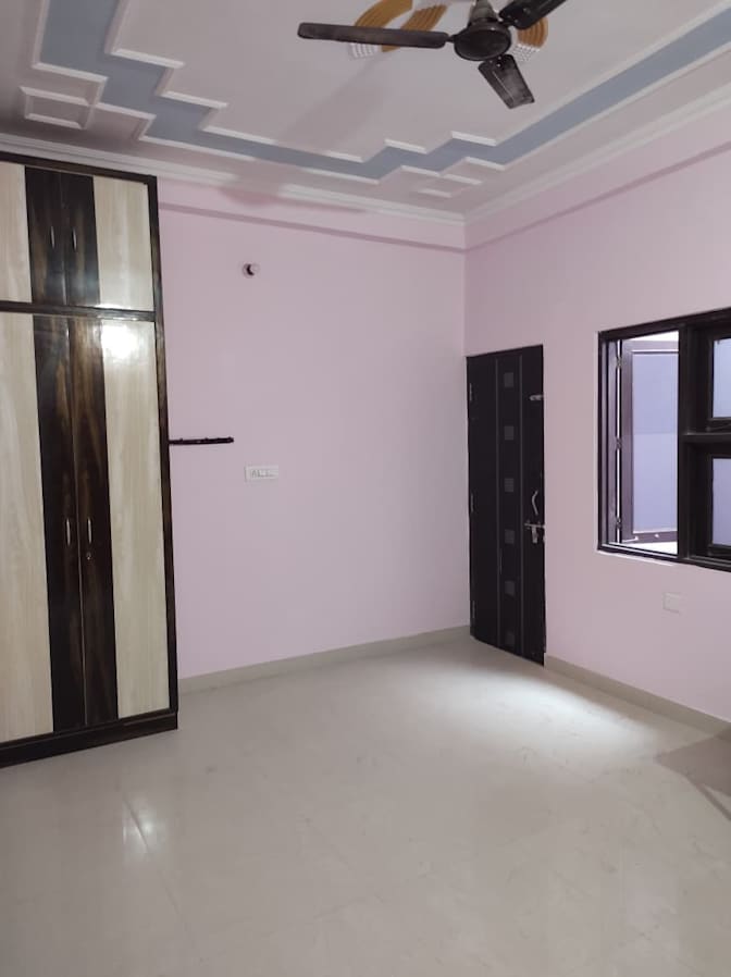 Priyansh's room