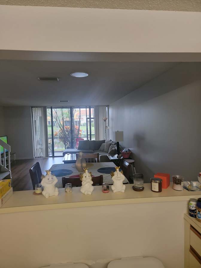 ZAFER's room