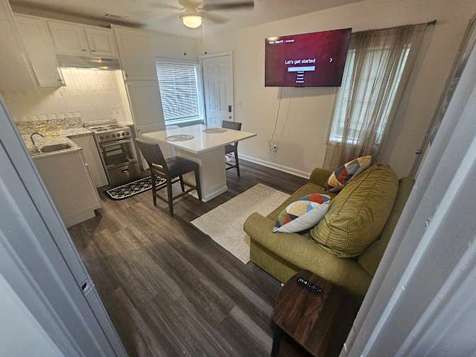 CL&C Property Management and Consulting's room