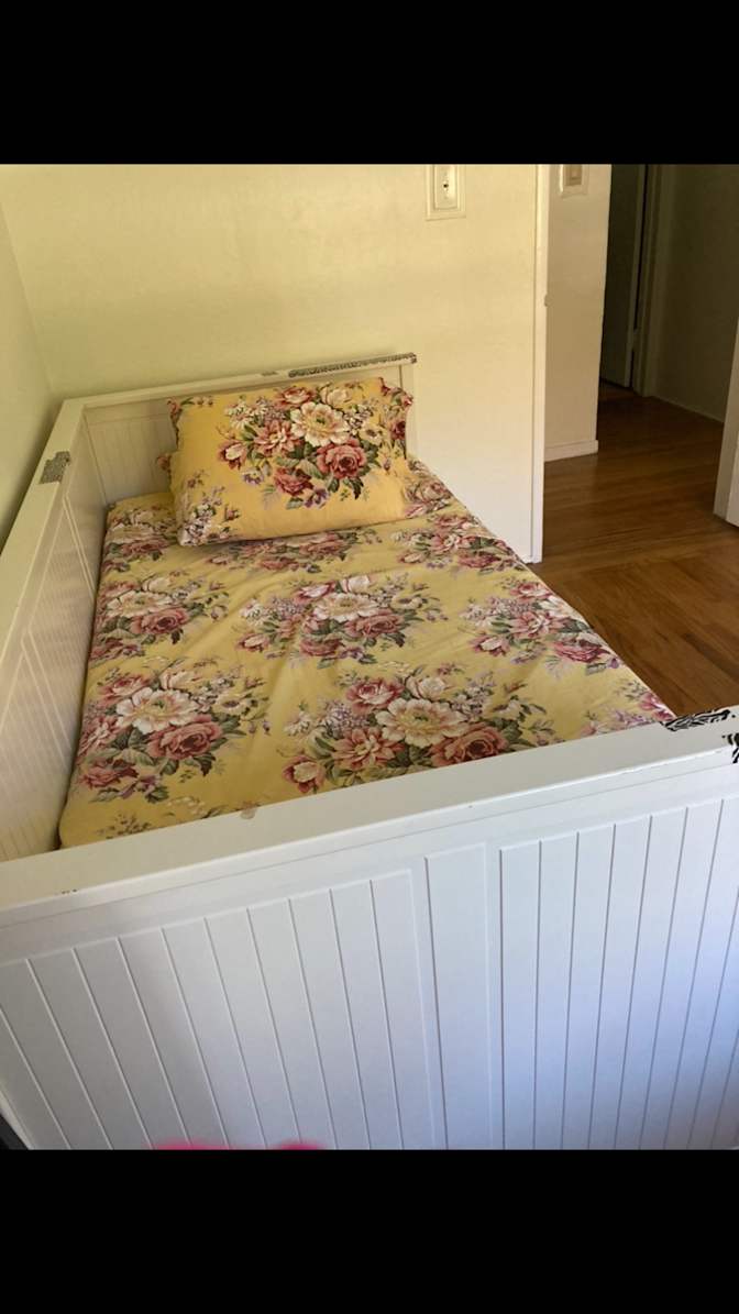 Lorena's room