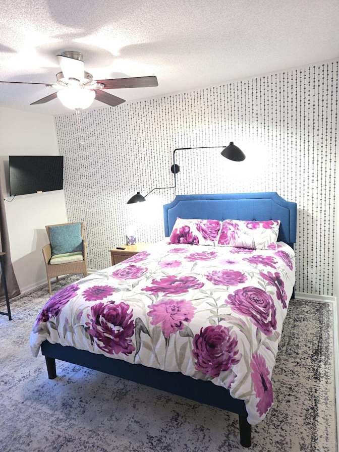 Greg's room