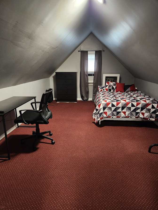 Kevin Holmes's room