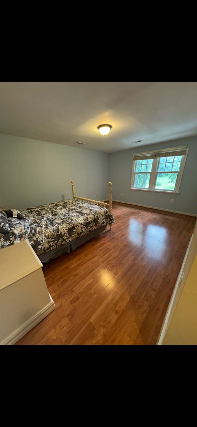 Victoria's room