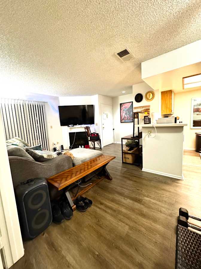 Golden's room