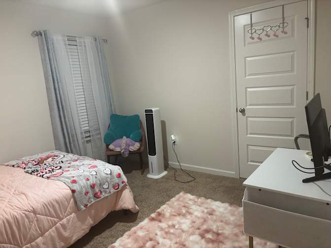 Shrell's room