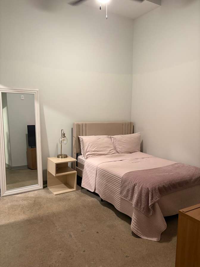 Viviana's room