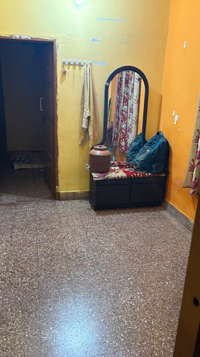 Karan's room