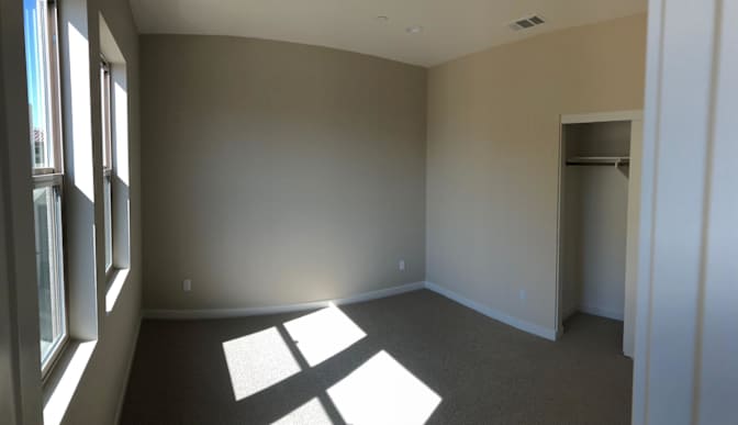 Viet's room