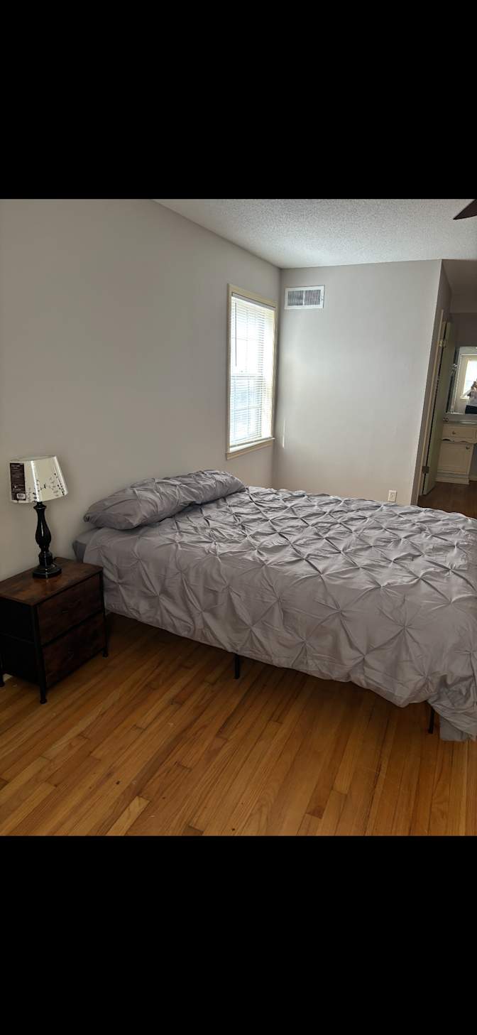 Gwen Ivery's room