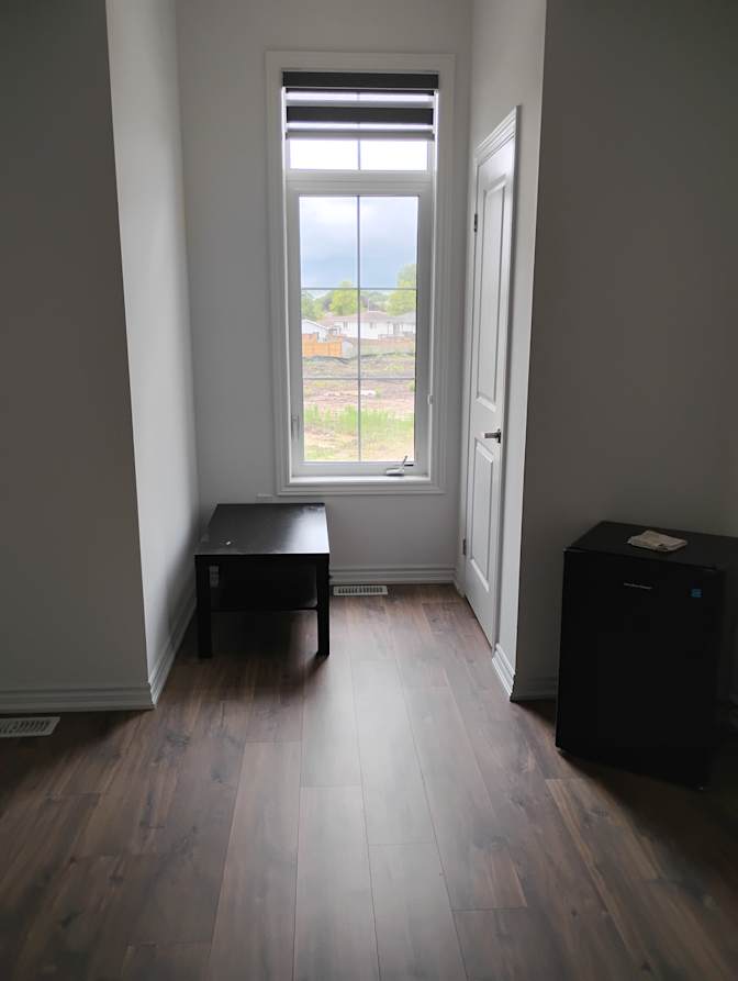 Charmaine O's room