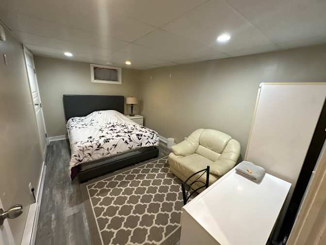 Meron's room