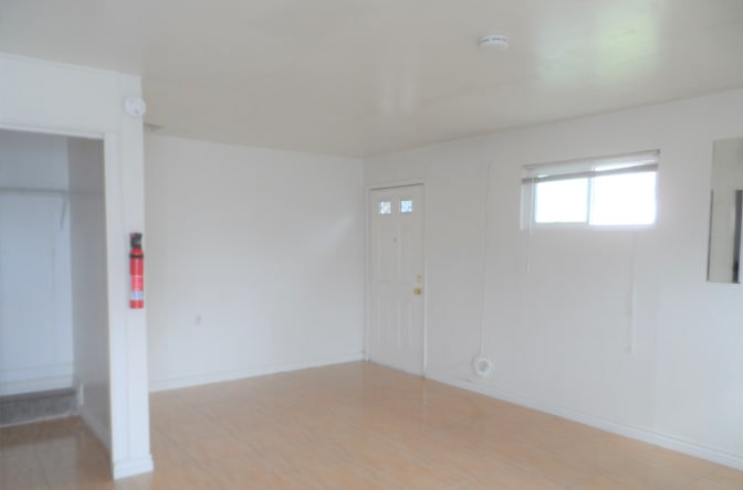 Cris Mendez's room