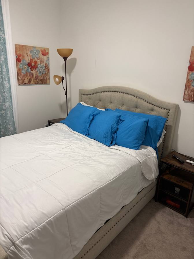 Carla's room