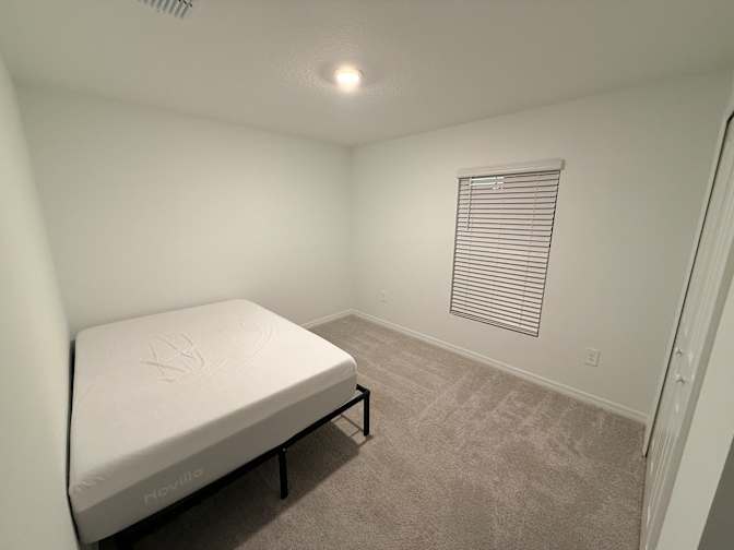 Guillermo Calle's room