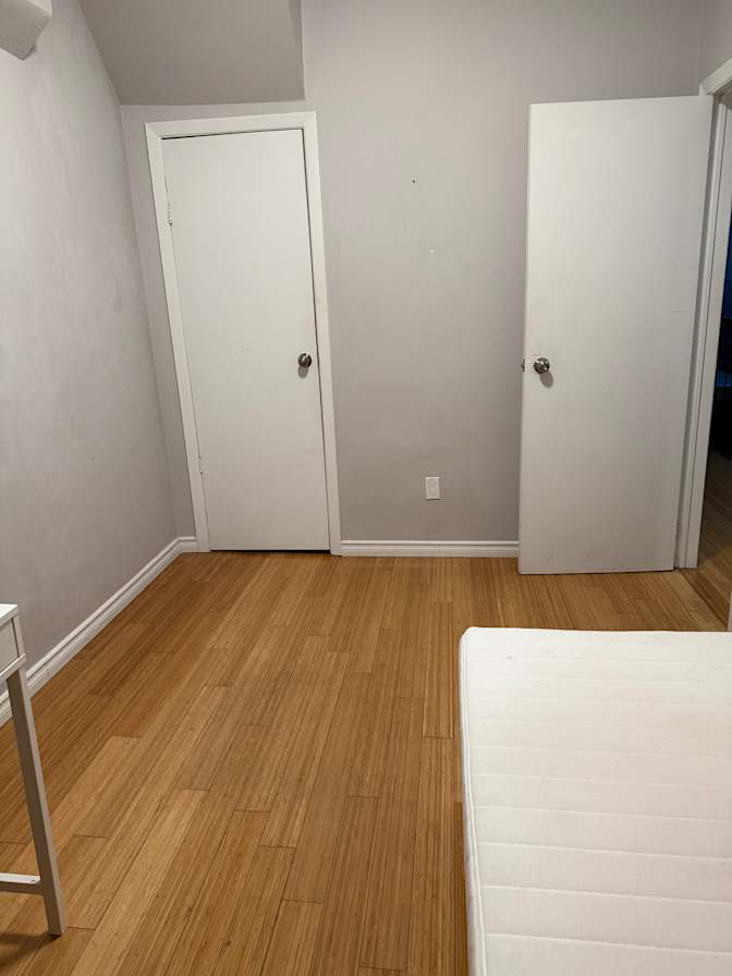 Alexis Zambrano's room