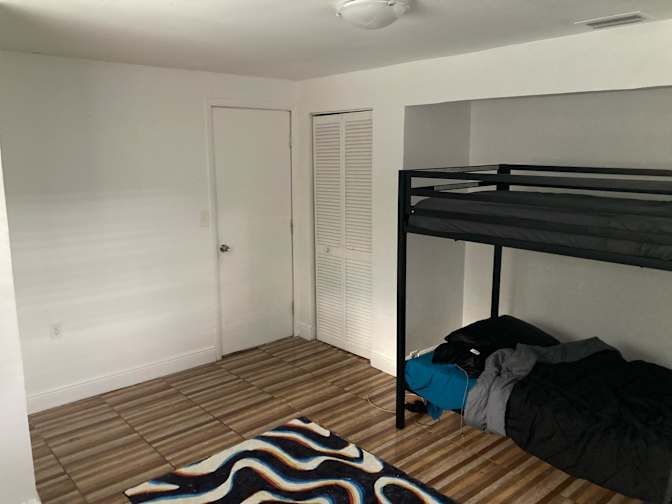 Ernesto's room