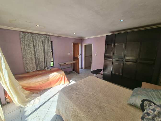 Kopo's room