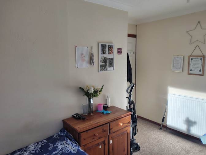 Alec's room