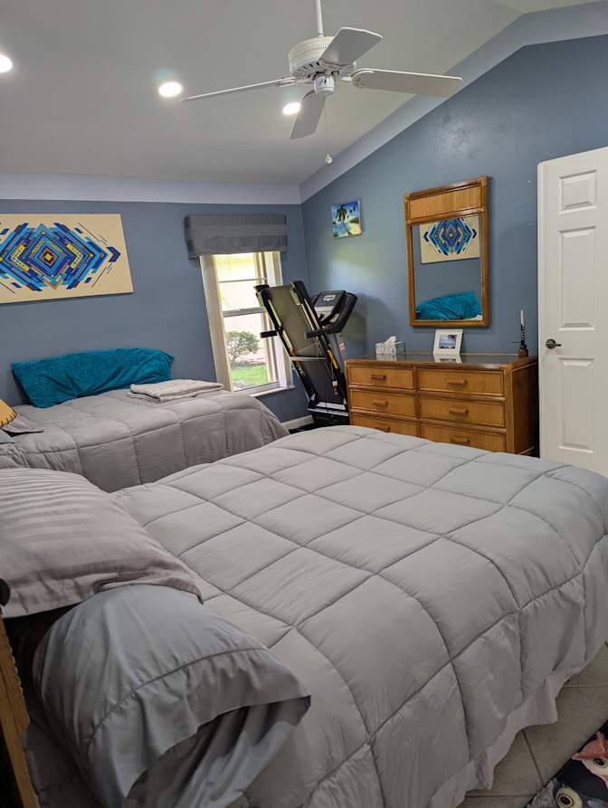 Tamela Anderson's room