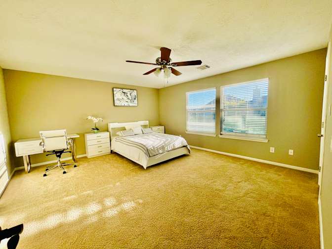 Hannah Nguyen's room