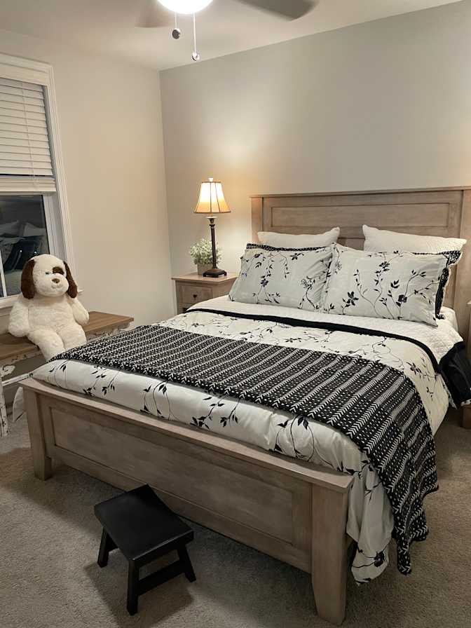 Magnolia Blue's room