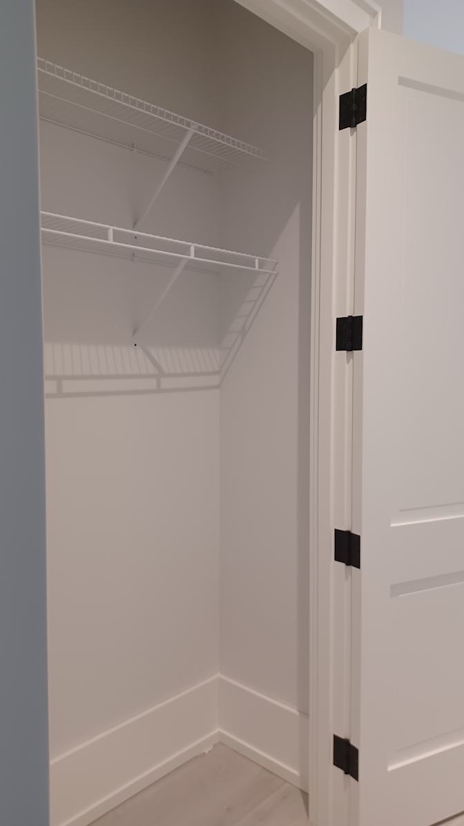 Midtown Toronto Room for Males's room