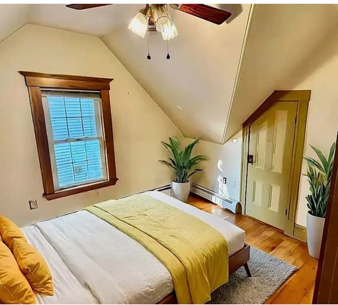 Iris Barents's room