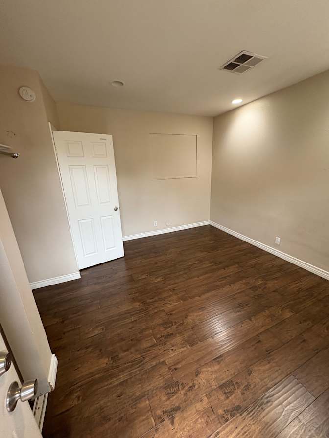 Peter Nguyen's room