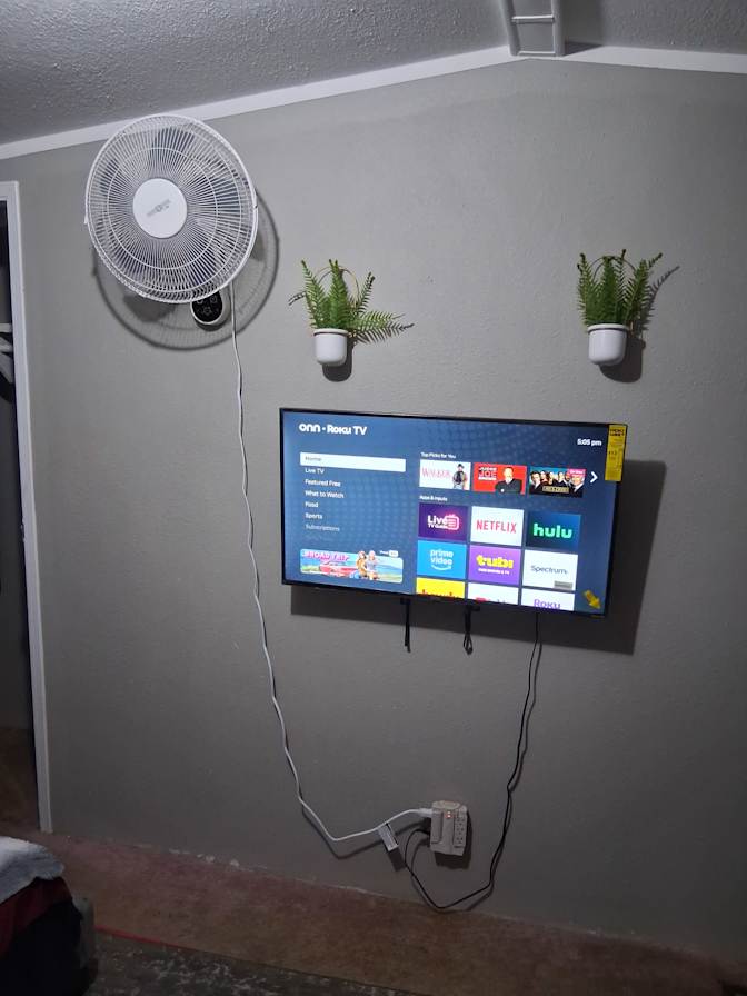Louis's room