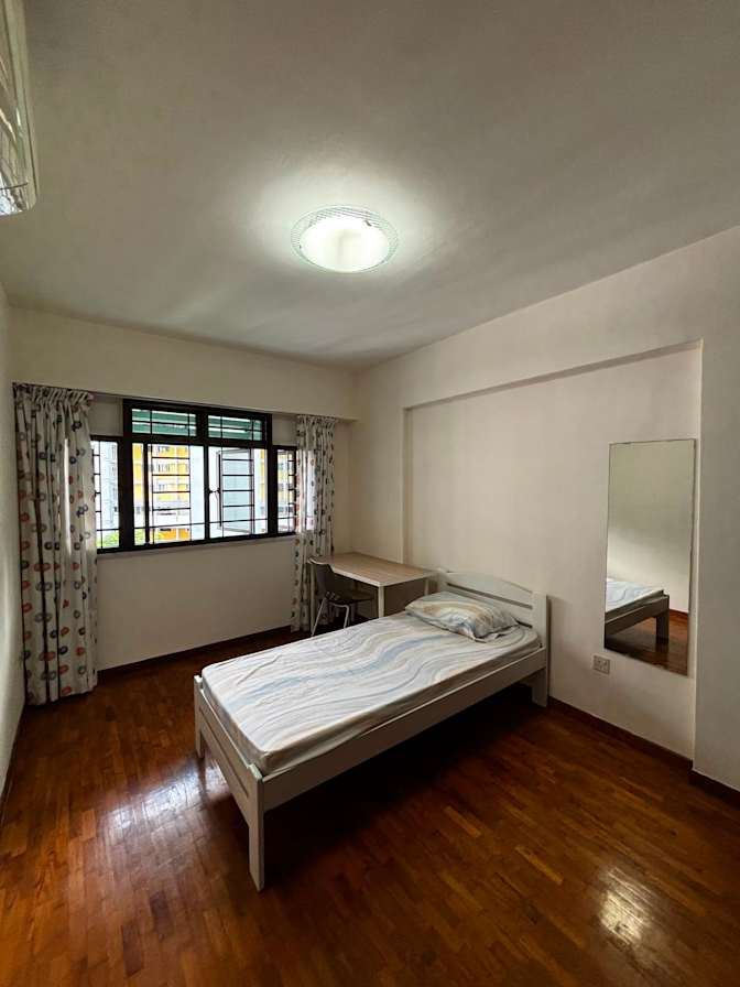 Quek's room