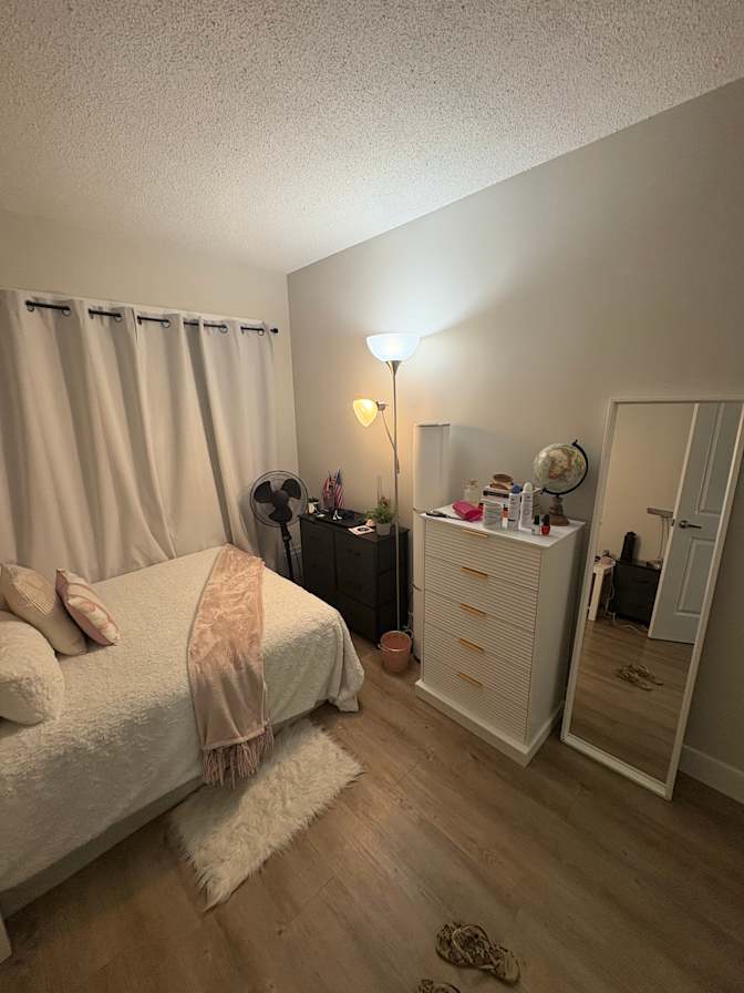 Sthefanye Suárez's room
