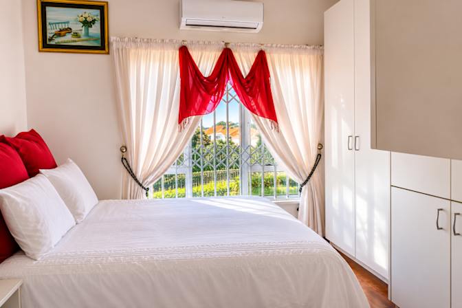 Anusha Maharaj's room