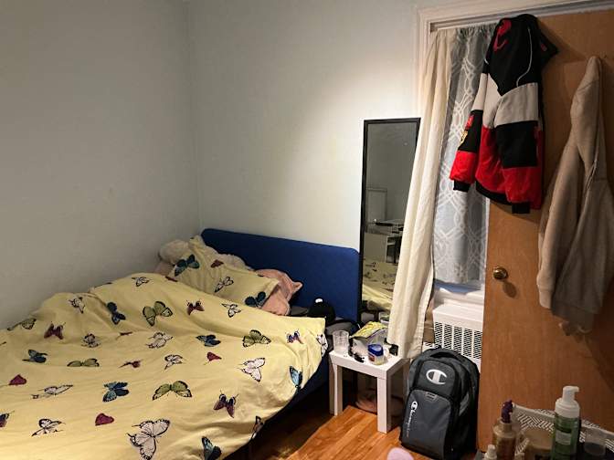MONA MOHAMED's room