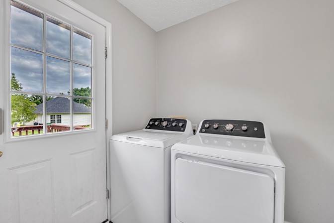 lifedoorrentals's room