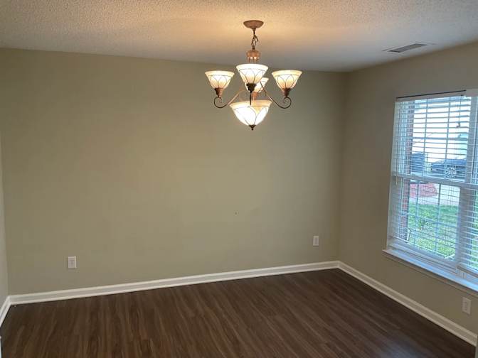 harmstrong's room