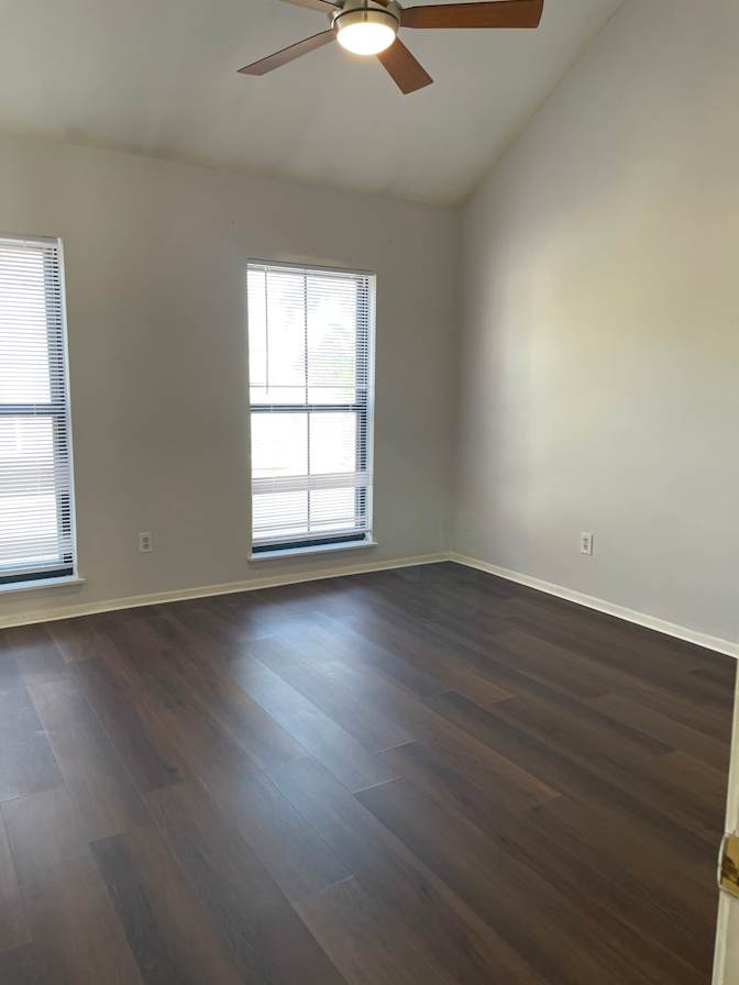 Gino's room