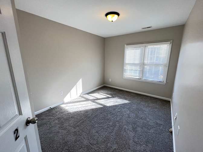 Alcove Rooms's room