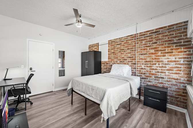 PadSplit's room