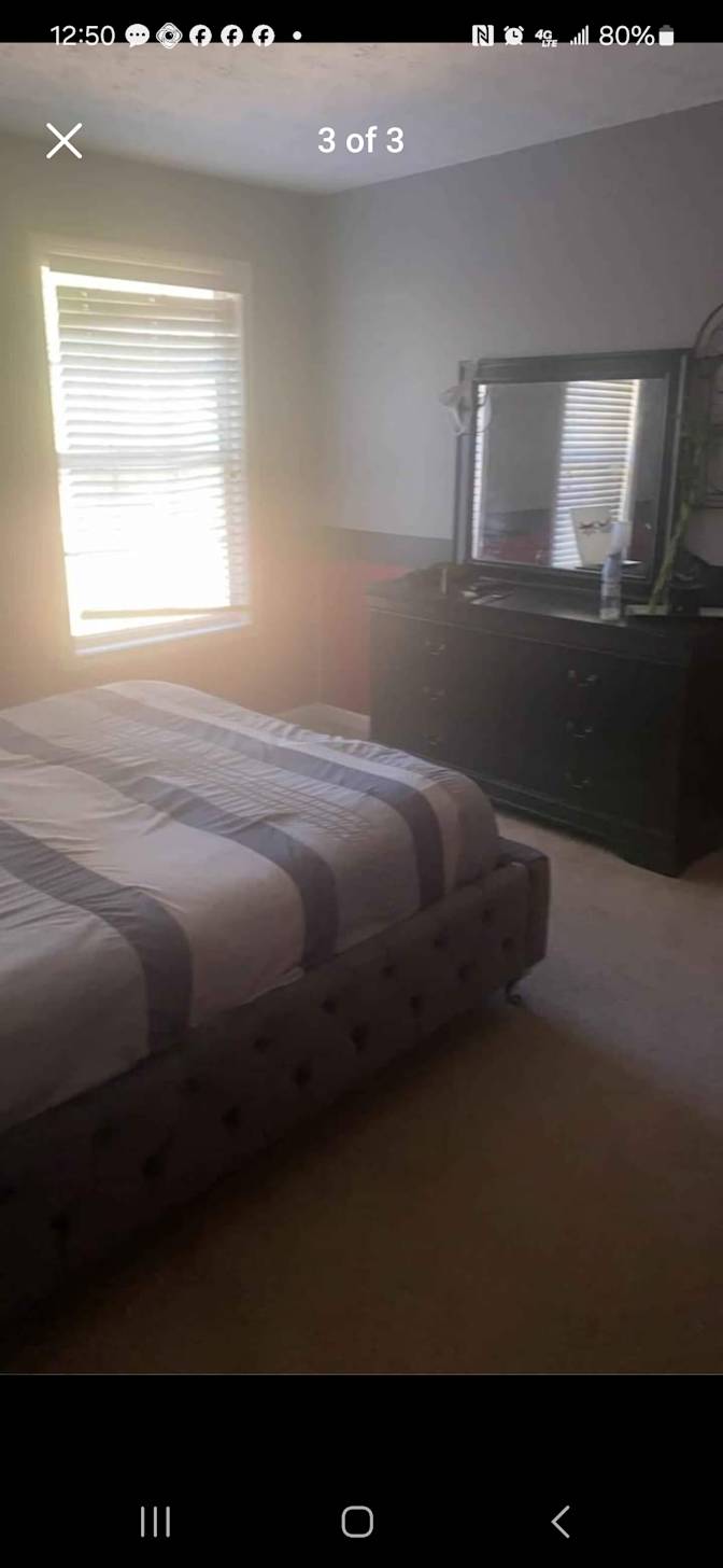 Latoya domeanell profit's room